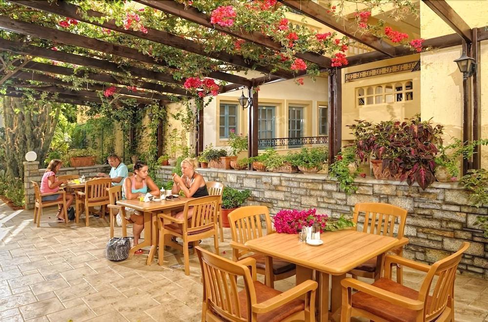 Malia Mare Hotel Exterior photo