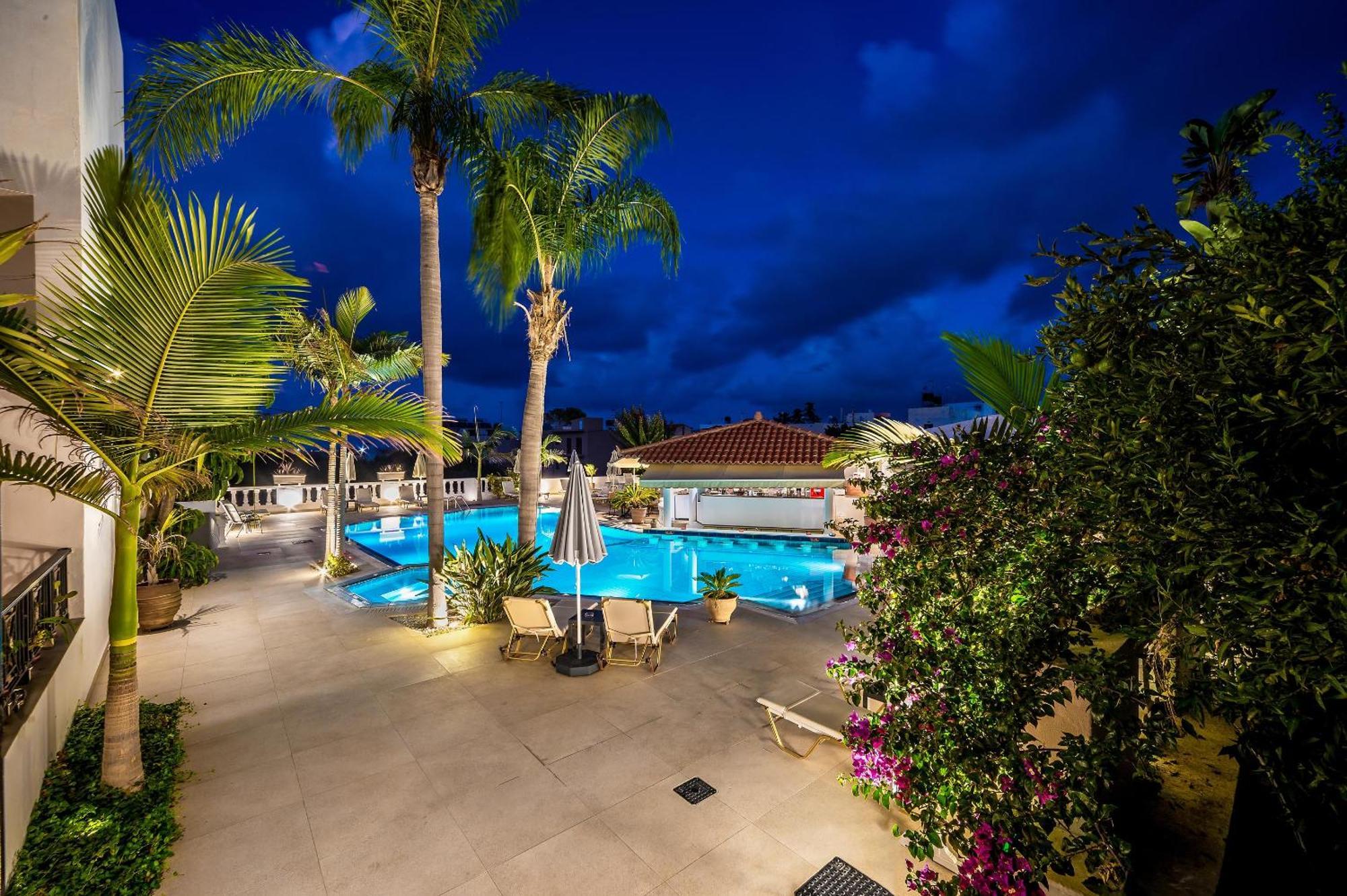 Malia Mare Hotel Exterior photo